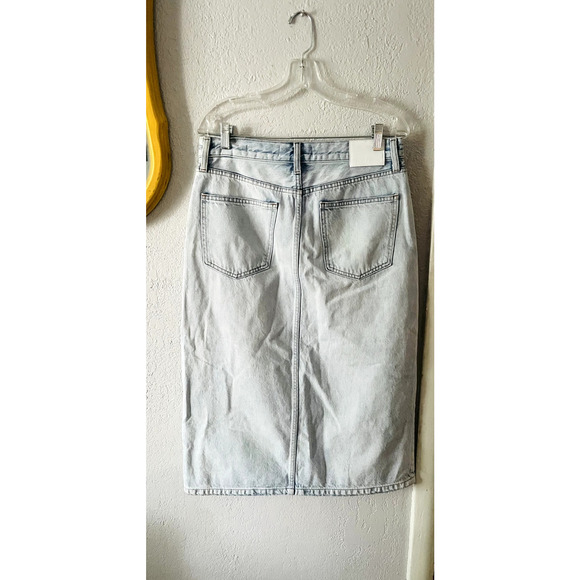 Aritzia Denim Forum 90s Halle Denim Midi Skirt Light Wash Size 29 - Picture 6 of 8